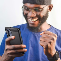 Carbon Ümbris jaoks Motorola Moto G62 5G flexible silicone carbon cover must