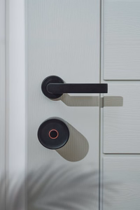 Yale Linus Smart Lock L2 Lite - smart door lock (hõbedane)