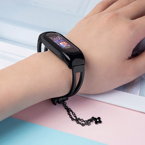 Metallist käevõru Xiaomi Mi Band 3 / 4 / 5 / 6 rihma jaoks - must