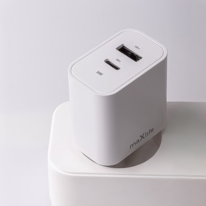 Maxlife MXTC-06-30AC PD QC laadija 1x USB-C 1x USB 30W valge + USB-C - USB-C kaabel 60W