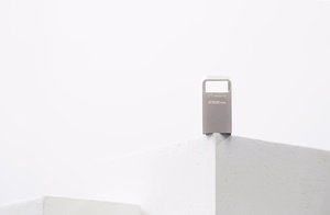 Kingston DataTraveler 256GB Micro 200MB/s metallist USB 3.2 Gen 1 mälupulk