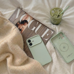 Tech-Protect Silicone MagSafe Ümbris jaoks iPhone 17 - roheline