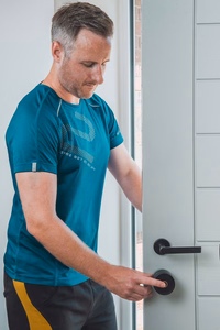 Yale Linus Smart Lock L2 Lite - smart door lock (hõbedane)