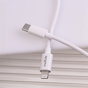 Maxlife MXTC-06-20AC PD QC laadija 1x USB-C 1x USB 20W valge + USB-C - Lightning kaabel 20W