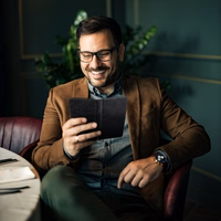 Universal book Ümbris COMMON size XL jaoks SAMSUNG A12 / A13 4G / A34 5G / A02s / XIAOMI Redmi 12 4G / 12C / NOTE 12 4G / 12 PRO 5G OPPO A53s / A72 / A92 must