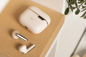 ART juhtmevaba kõrvaklapid bluetooth TWS + dokkimisjaam Type C AP-TW-B4W valge