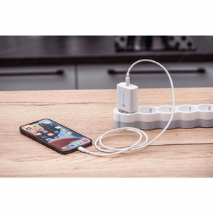 Phone laadija Forcell F-Energy USB C QC4.0 PD 3A 20W + kaabel USB C to Lightning TFK-TC-20WPD valge
