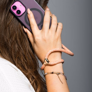 FORCELL F-DESIGN L8X36 wrist phone lanyard with adjustable length (max 18cm in the loop) roosa valge