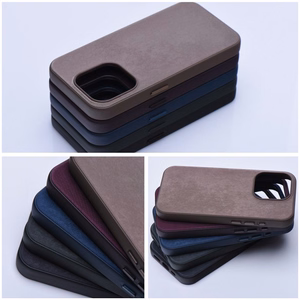 WOVEN MAG COVER Ümbris compatible with MagSafe jaoks IPHONE 13 Pro light brown