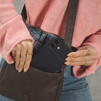 Tech-Protect Silicone MagSafe Ümbris jaoks iPhone 17 - Must