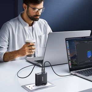 GaN Laadija UK Joyroom JR-TCG05UK 140W 3x USB-C USB-A + USB-C / USB-C kaabel 240W 1.2m