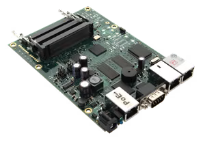 RouterBOARD RB433, 300 MHz CPU, 64 MB RAM, 3× LAN, 3× mPCI, RouterOS L4
