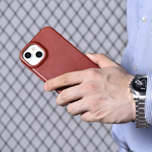 Чехол iCarer CE Oil Wax Premium Leather Folio для iPhone 14 Plus магнитный с откидной крышкой MagSafe красный