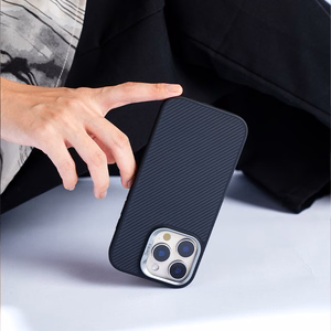 Benks Magnetic Armor Air Kevlar Ümbris Metal Frame 600D jaoks Iphone 15 Plus must