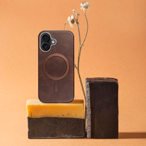 GENTLEMAN MAG COVER Ümbris compatible koos MagSafe jaoks IPHONE 16 pruun