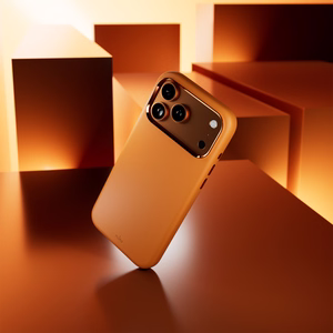 Pure Icon Mag Pro Liquid Silicone Ümbris jaoks iPhone 17 Pro, MagSafe Compatible, with Camera Protection and Aluminum Buttons - Oranž
