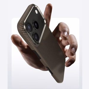 Benks Magnetic Armor Tint Kevlar 1000D (0069) для Iphone 17 Pro золотой