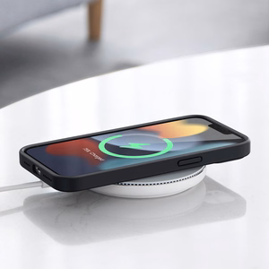 Ugreen Protective Silicone Ümbris rubber flexible silicone ümbris cover jaoks iPhone 13 Pro Max must