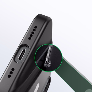 Ugreen LP633 Kickalus Protective Ümbris Hard Cover with Gel Frame and Built-in Alus jaoks iPhone 14 (90924)