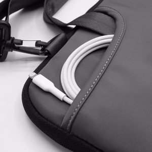 Puro Scudo SleevePro nailonist MacBookile ja sülearvutile kuni 14" mustana