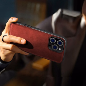 Чехол для телефона X-Level "Earl III Collection" для Apple iPhone 16 Pro красный