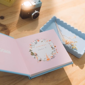 Moomins isekleepuv fotoalbum, 22 lehekülge, 16 × 16 cm