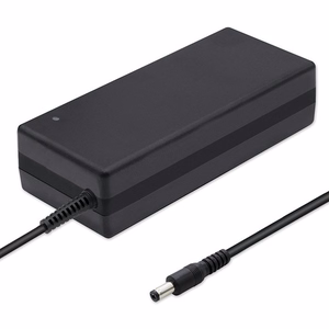 Qoltec 50760 – elektrijalgratta akulaadija, 36 V / 42 V, 2 A, 5.5×2.1 mm pistik