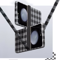 Benks Magnetic Armor Vichy Spin Kevlar Ümbris 1000D (BK48) jaoks Samsung Galaxy Z Flip 7 must