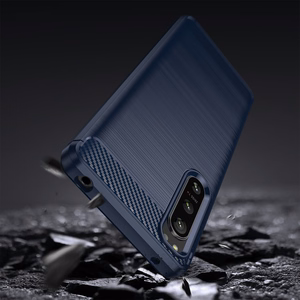 Thunder Case Xiaomi Poco M4 5G silikoonist soomuskate must