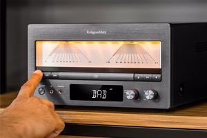 Kruger&Matz KM1995-A A-klassi Hi-Fi võimendi (CD, USB, Bluetooth, DAB+ digiraadio, FM)