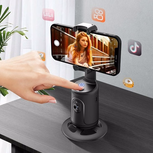 Inteligent selfie with face recognition tracking and gesture recognition P1 must