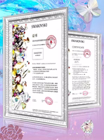 Kingxbar Lucky Series ümbris, mis on kaunistatud originaalsete Swarovski kristallidega iPhone 12 mini läbipaistev (Luck)