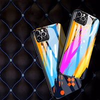 Värviline klaasist ümbris Vastupidav kate karastatud klaasist tagakülje ja kaamerakattega iPhone 11 Pro Max muster 1