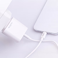 Maxlife MXTC-06-20AC PD QC laadija 1x USB-C 1x USB 20W valge + USB-C - USB-C kaabel 20W