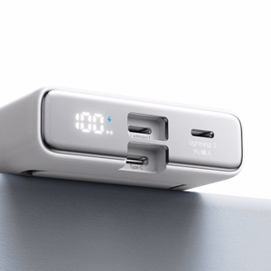 Akupank Joyroom JR-PBM01 valge 20W 10000mAh (juhtmevaba laadimine) + Type-C / Lightning kaabel