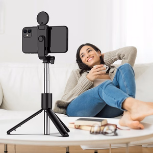 Selfipulk WR1YXS teleskoopstatiiv 0.71m rõngaslambiga - must