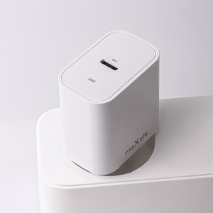 Maxlife MXTC-06-20C PD QC laadija 1x USB-C 20W valge + USB-C - Lightning kaabel 20W