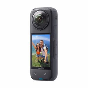 Камера Insta360 X4