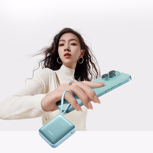 Joyroom JR-PBF27 22.5W 10000mAh Powerbank kahe sisseehitatud kaabliga - kuldne