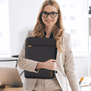 Tech-Protect Defender Laptop Ümbris 15-16" - must