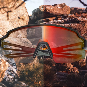 Rockbros fotokroomsed jalgrattaprillid UV-kaitse ja korrigeeriva sisetükiga, oranžid läätsed - mustad