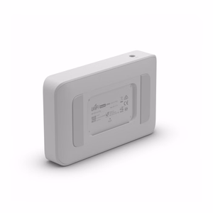 UBIQUITI USW-Lite-8-PoE Коммутатор L2 настольный 8xGbE PoE+ 4 порта