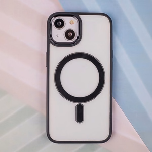Чехол "MagCase Satin" для Apple iPhone 16 чёрный
