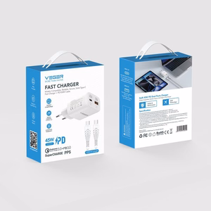 USB-A ja Type-C-liidesega telefonilaadija (PD 45 W) + andmesidekaabel Type-C–C (100 W) VEGER TR121, valge