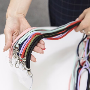 Universal neck strap jaoks phones tumesinine