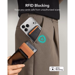 ESR Classic RFID-kaitsega MagSafe magnetiline telefoni kaarditasku – must