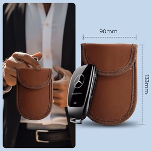 Tech-Protect KLR100 RFID Blocking Car Key Ümbris - Brown