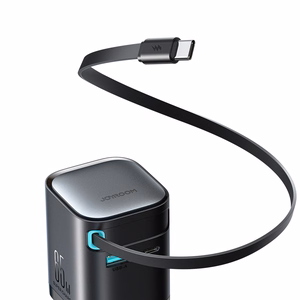 Joyroom JR-TCL02 65W USB-A USB-C GaN laadija koos built-in USB-C kaabel - must