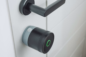 Yale Linus Smart Lock L2 Lite - smart door lock (hõbedane)