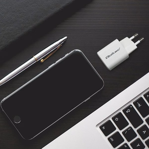 Qoltec 50763 mobile device charger Laptop, Portable gaming console, Power bank, Smartphone, Smartwatch, Tablet valge AC Fast charging Indoor